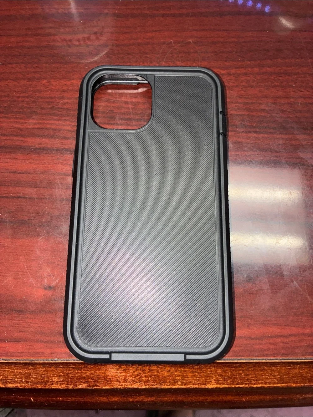 Black Magnetic-Compatible iPhone 16e Case